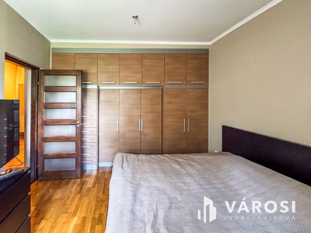 Prémium minőség, erkélyes lakás a belváros szívében