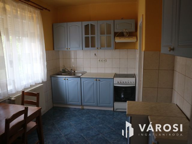 Csehimindszent,telephely,üzemcsarnok,irodaház,garázs stb.