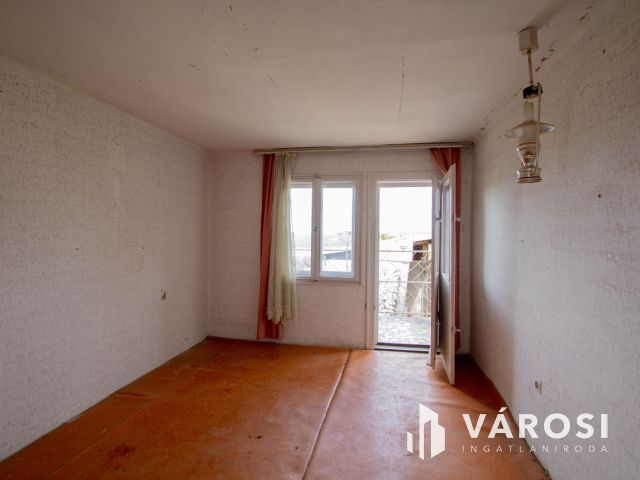 Panorámás zártkerti ingatlan Lentihegyen!